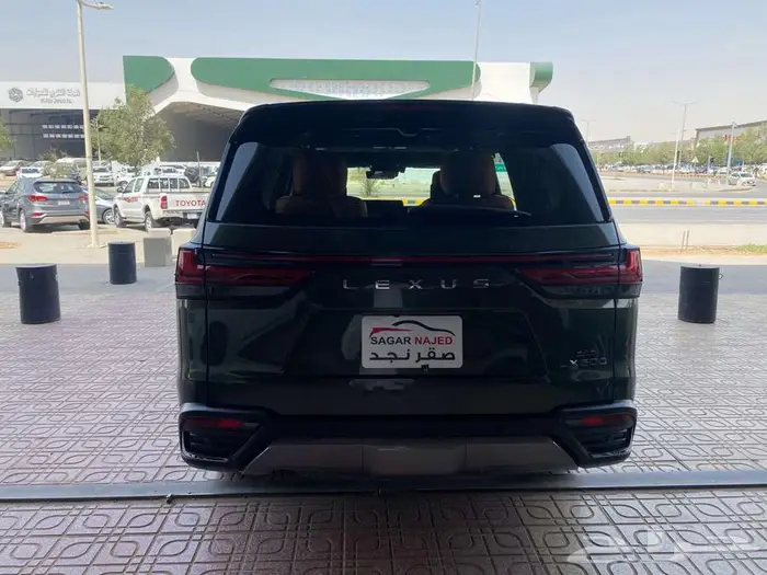 لكزس LX600 VIP 2024 زيتي سعودي 15
