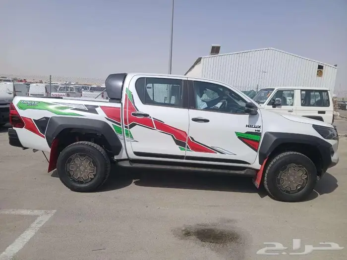 تويوتا هايلوكس GR-S Rally-بنزين 6 سلندر 2025 3