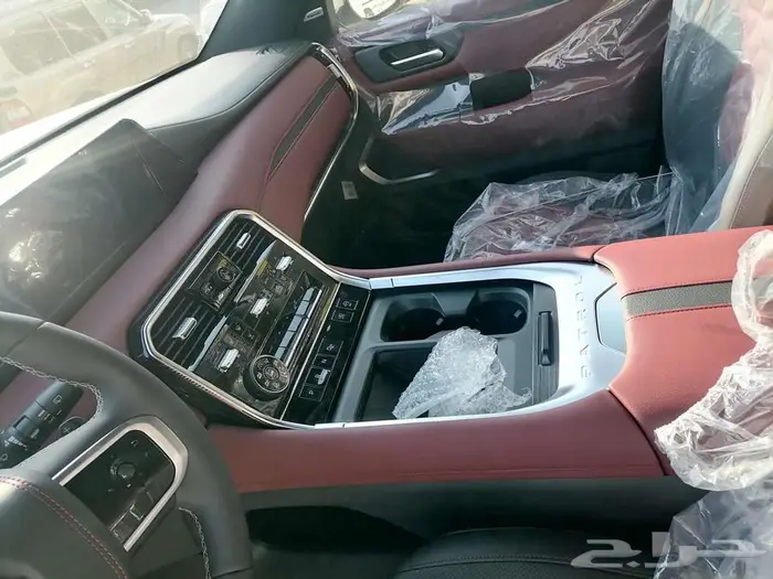نيسان باترول بلاتينيوم 6 سلندر V6 تنفس طبيعي 2025 ابيض 2