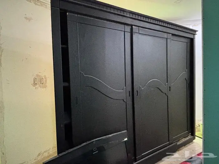 دولاب كبير مقوس تفصيل نجاره للبيع 1