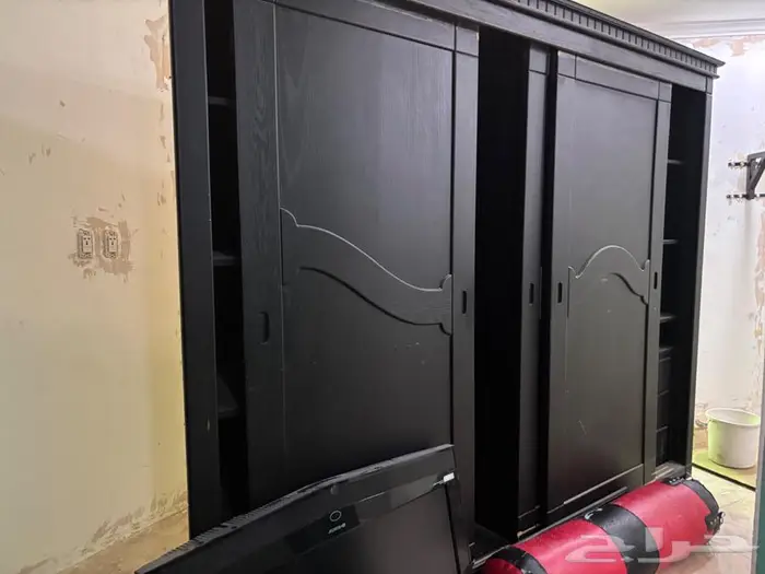 دولاب كبير مقوس تفصيل نجاره للبيع 2