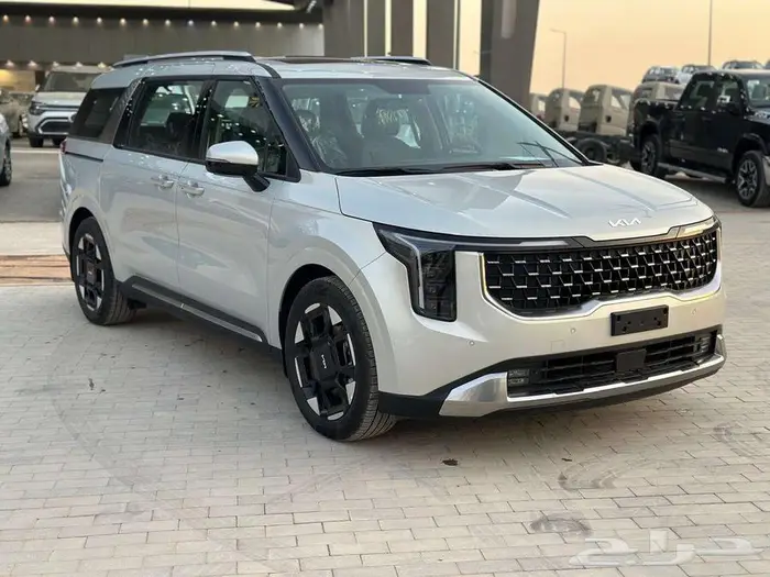 كيا كرنفال GLS نص فل موديل 2025 تأجير منتهي بالتمليك 3