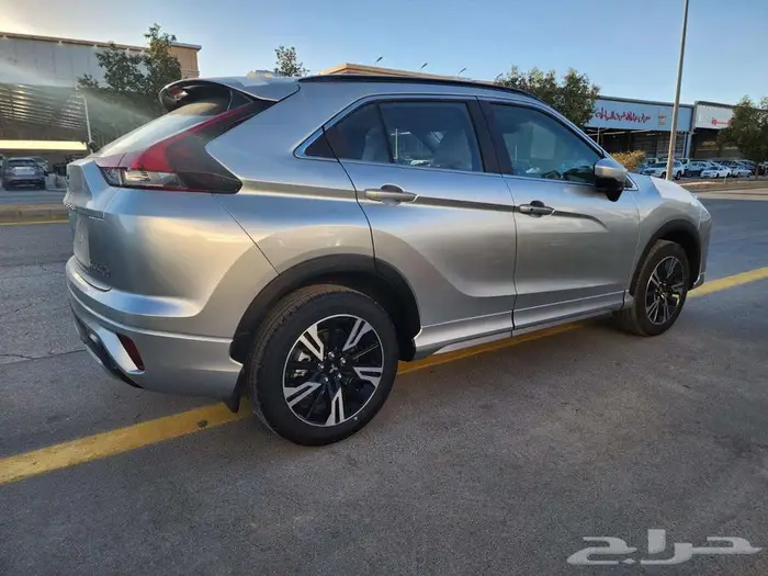 ميتسوبيشي اكليبس كروس GLS-ML موديل 2025 4