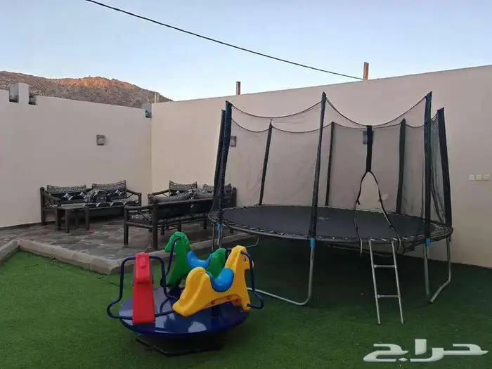 استراحة هابي نايت قسمين كبيره ومسبح كبير بسخان وملعب طايره 19