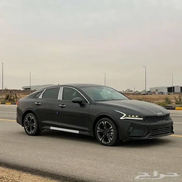 كيا K5 مطور بانوراما 2023 عرض بسعر 100250 اول مالك 2
