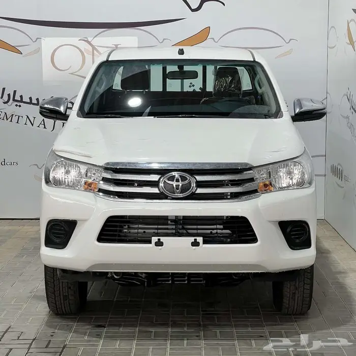 تويوتا هايلوكس DLX م2.7 بنزين تماتيك بريمي 2025 1