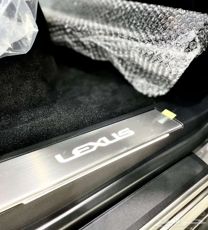 لكزس LX 600 BB سعودي بطاقة جمركية 2025 تيتانيوم داخلي احمر 16