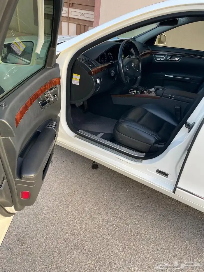 للبيع مرسيدس مديل 2010 8