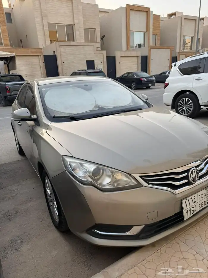 للبيع ام جي 5 ذهبي 2019 0