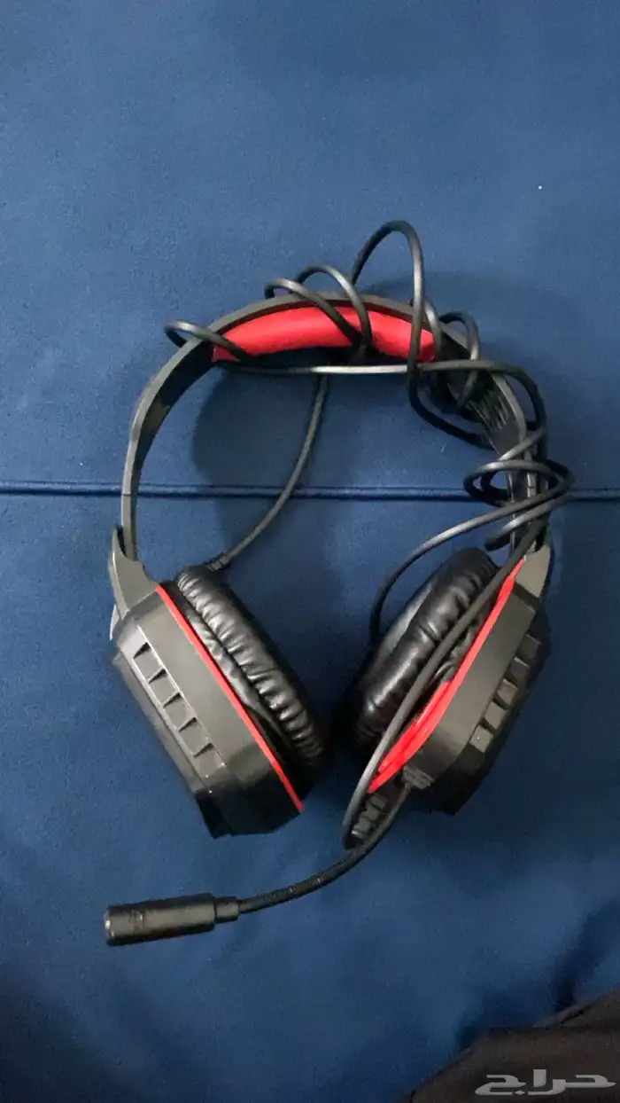 سماعه للبيع كويسه جدا  باللون الأسود والأحمر صوتها كويس 0