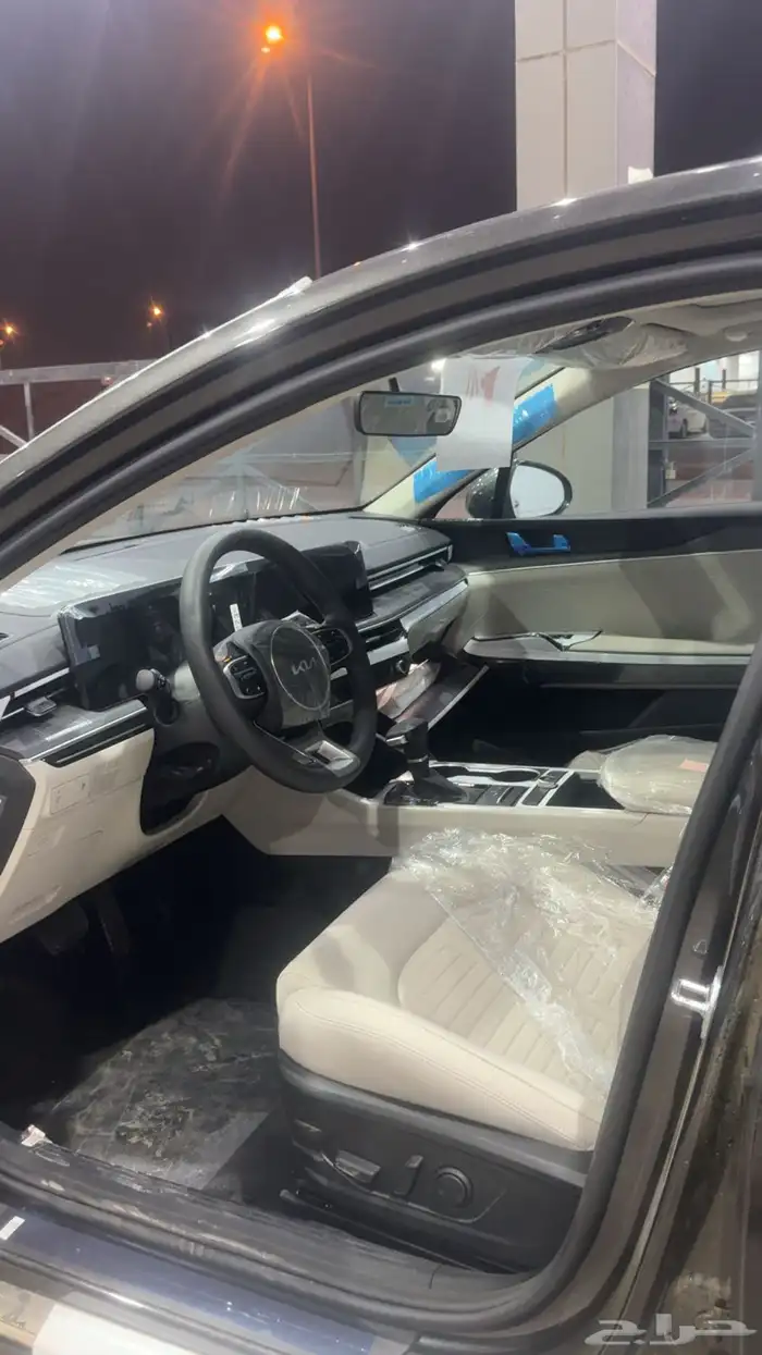 كيا K5 استاندر مطور فتحة سقف بانوراما 11