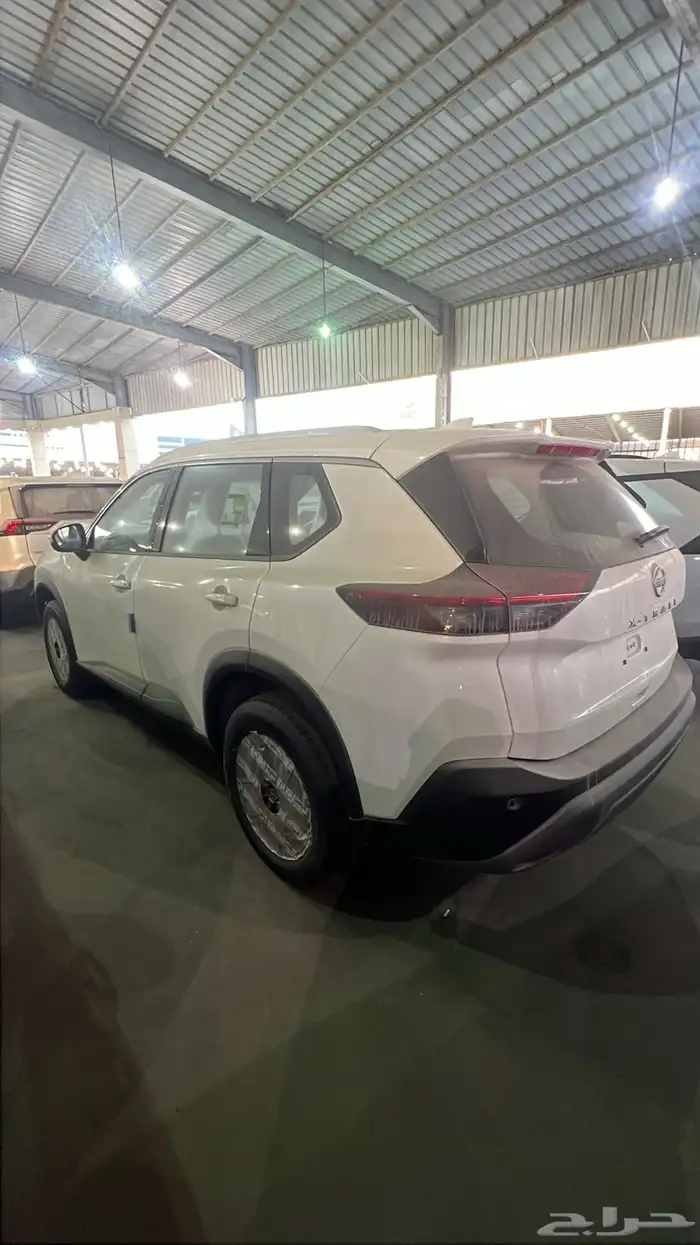 نيسان اكس تريل ستاندر دبل وبدون ونص فل 2025 3
