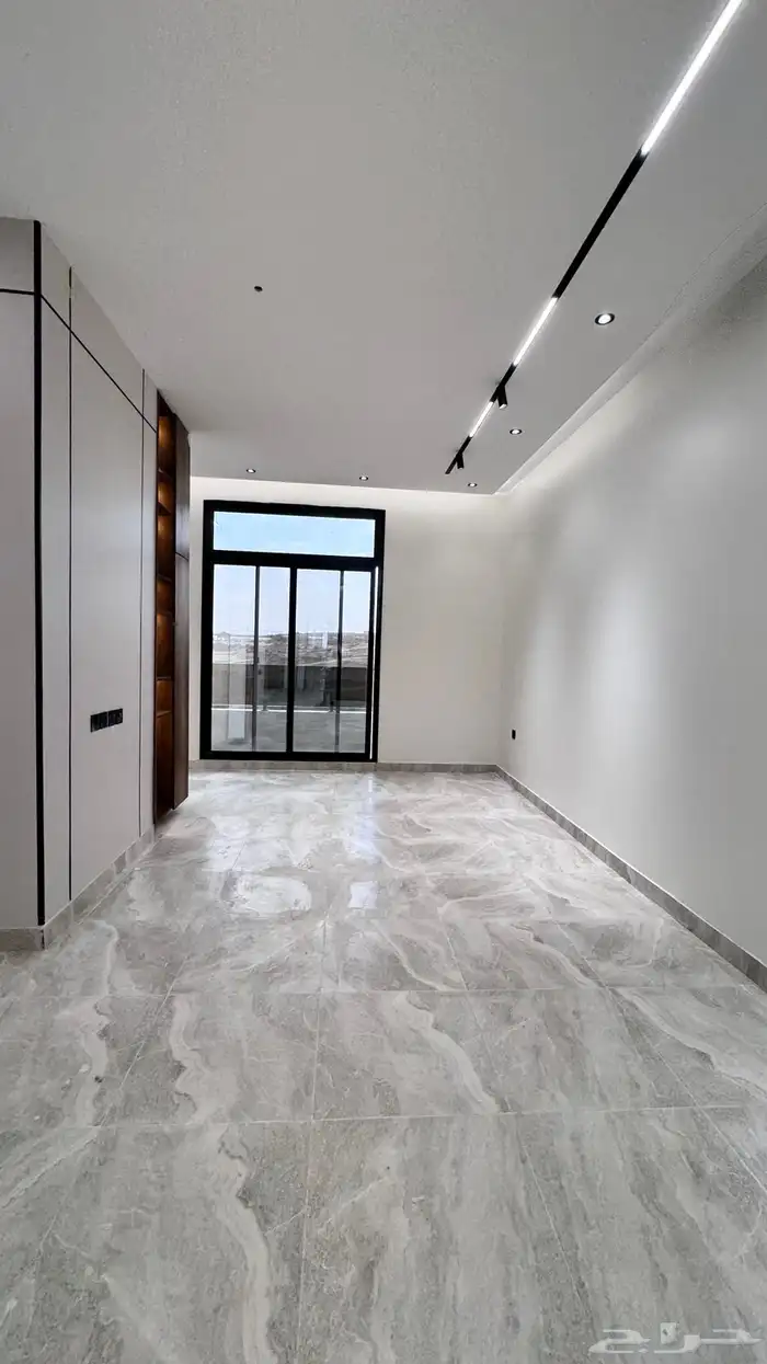 للبيع شقق ارضى وعلوي ابهامقابل المطار 470 الف فقط 15