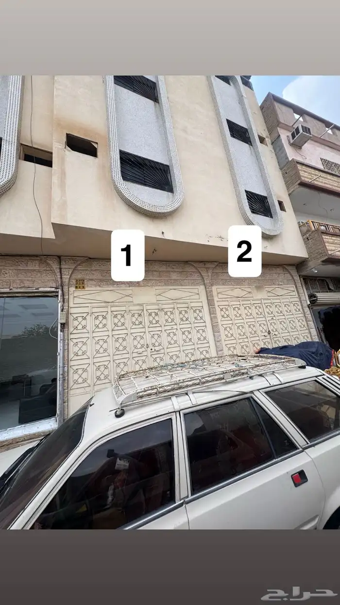 يوجد شقق ومحلات او مستودع للايجار السنوي بجوار كاسر الاسعار 0