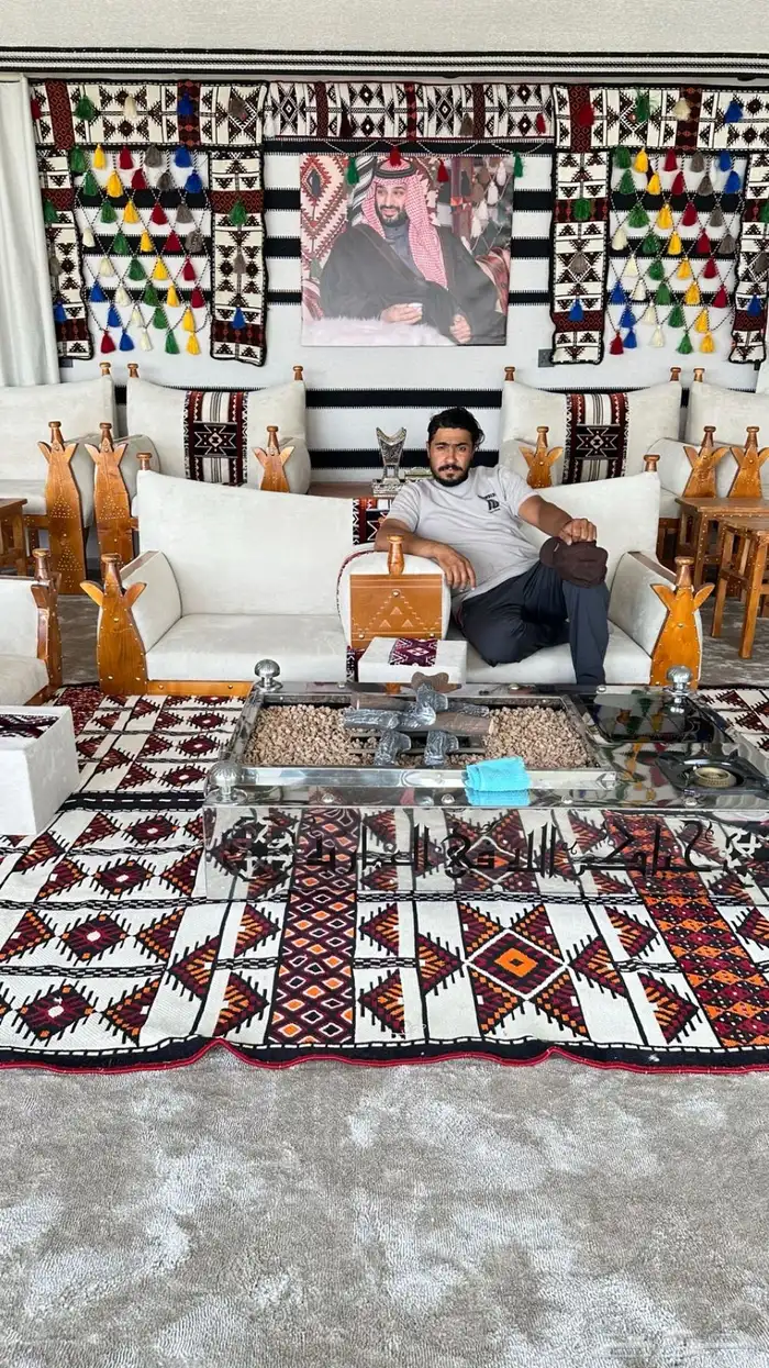 خيام الصقور الملكية 46