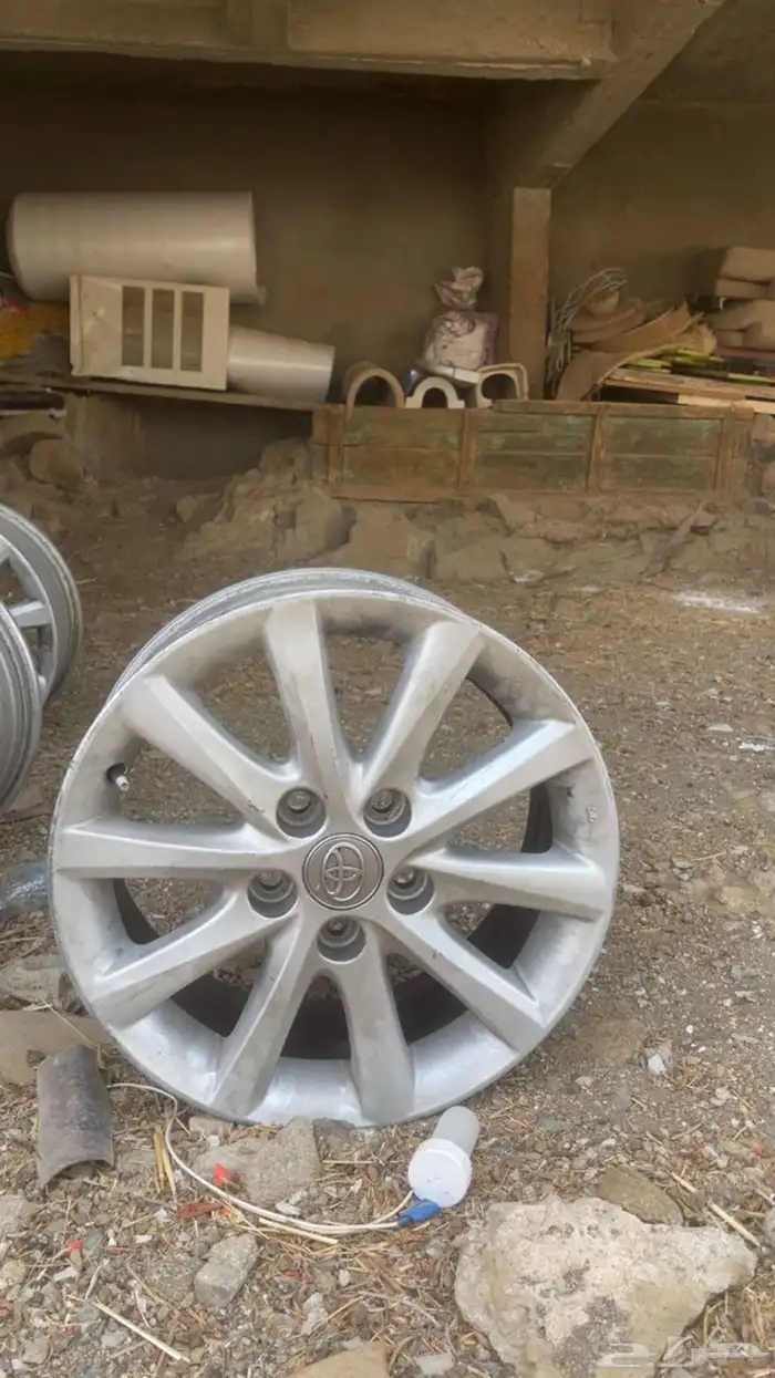جنوط كامري 4