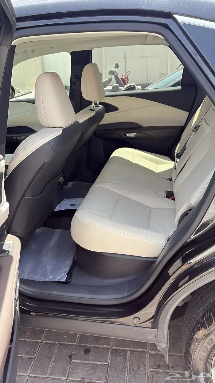 لكزس RX350 موديل 2023 11