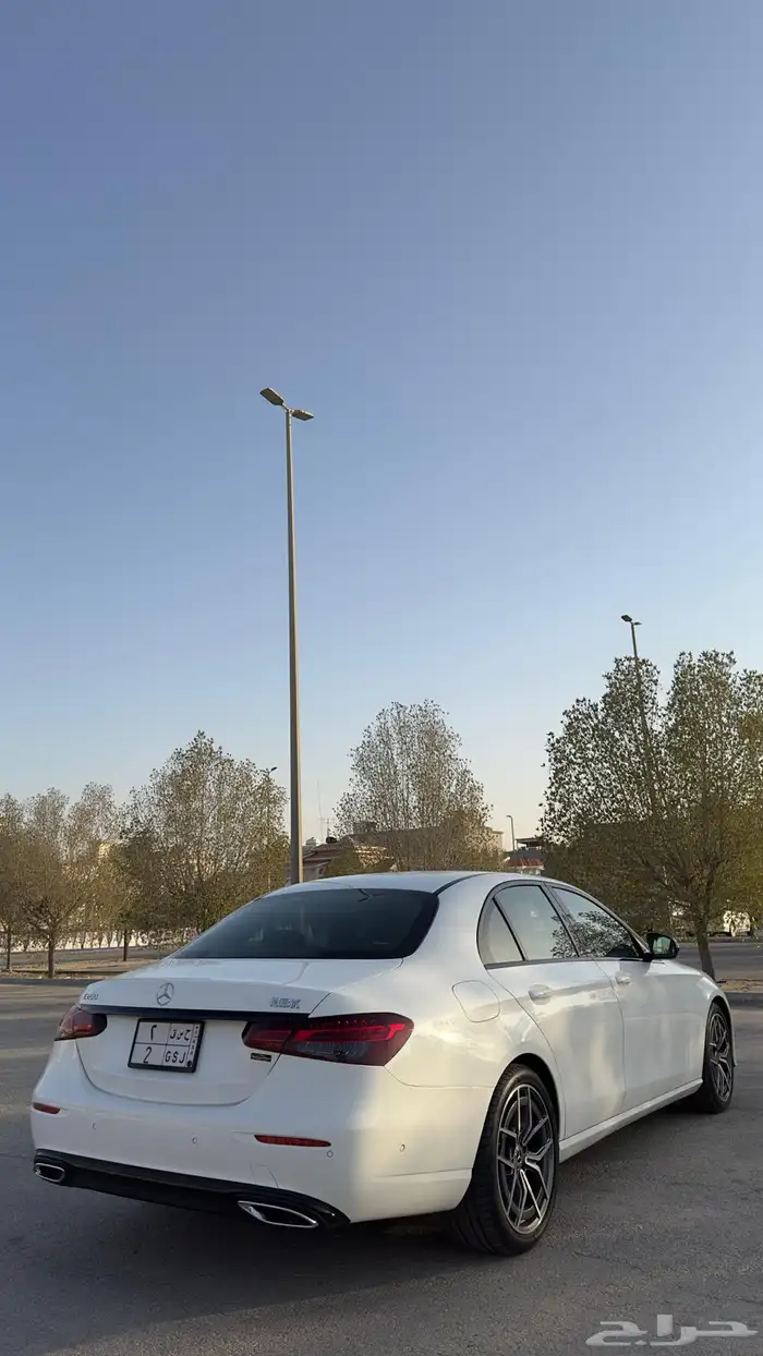 مرسيداس E 1