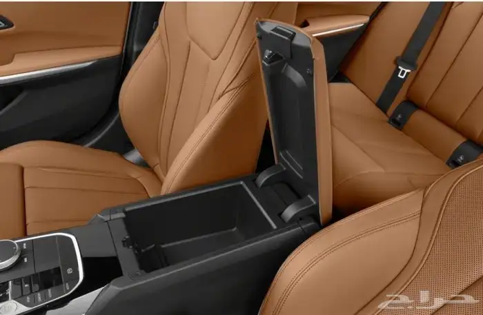 بي ام دبليو الفئة الثالثة BMW 3 Series 330i موديل 2025 10