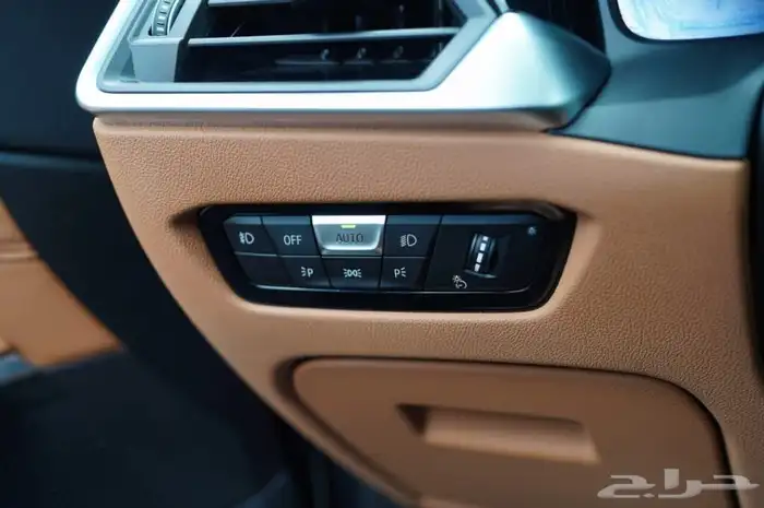 بي ام دبليو BMW 3 Series 330i XDrive Sedan موديل 2021 19