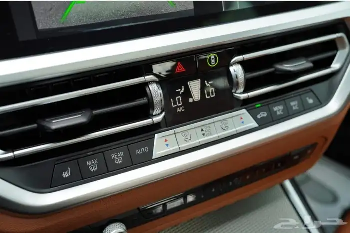 بي ام دبليو BMW 3 Series 330i XDrive Sedan موديل 2021 23