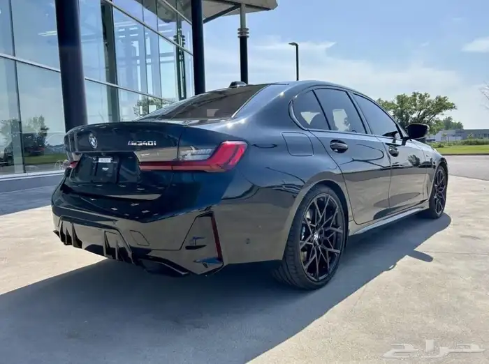 بي ام دبليو BMW 3 Series M340i XDrive Sedan موديل 2023 4