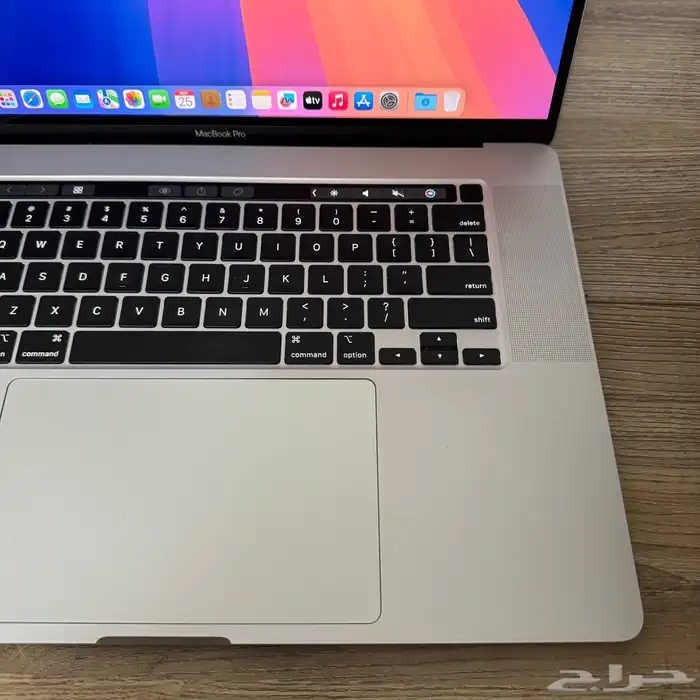 MacBook Pro   i7. 16inch display 16GB ram 500gb SSD 2