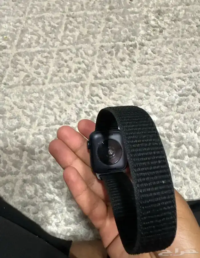 ساعة Apple Watch SE (الجيل الأول) 2