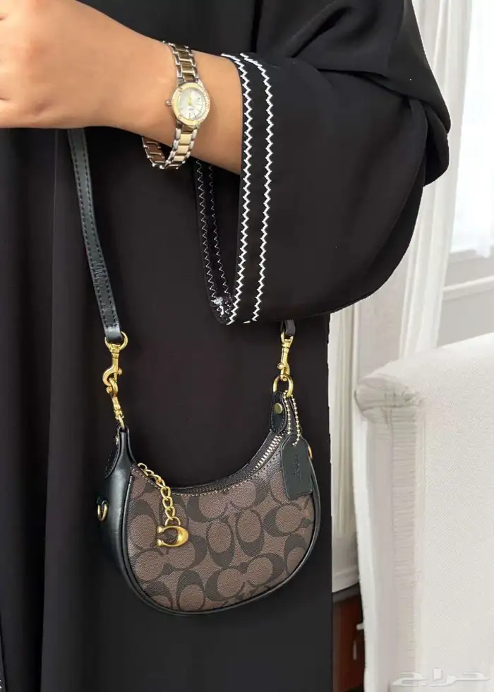 شوزات وشنط اديداس رياضيه ماستر فتنامي 36