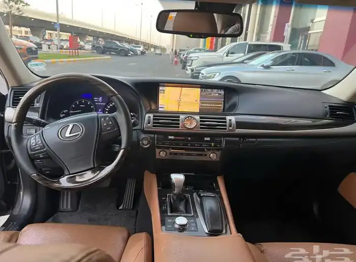 لكزس 460 LS لارج موديل 2013 وارد عبداللطيف 29