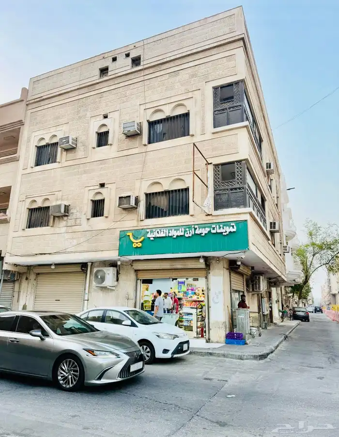 استديو عزاب للإيجار 0
