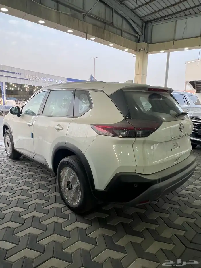 نيسان اكستريل 2025 جميع الفئات صيانه مجانيه بالنقد والتقسيط 4