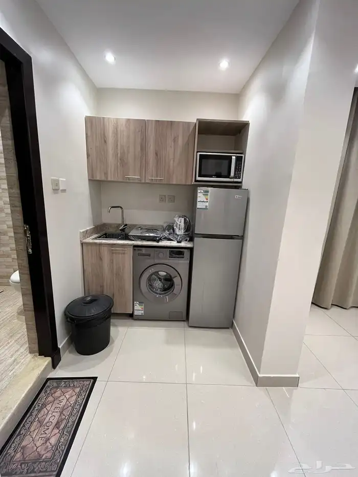 غرف وسويتات فاخرة للإيجار الشهري بشارع العليا 11