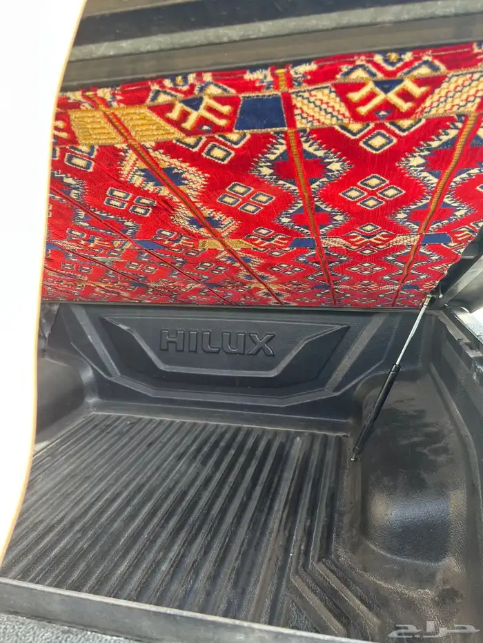 غطا تويوتا هايلوكس من 2016- الئ 2025 3