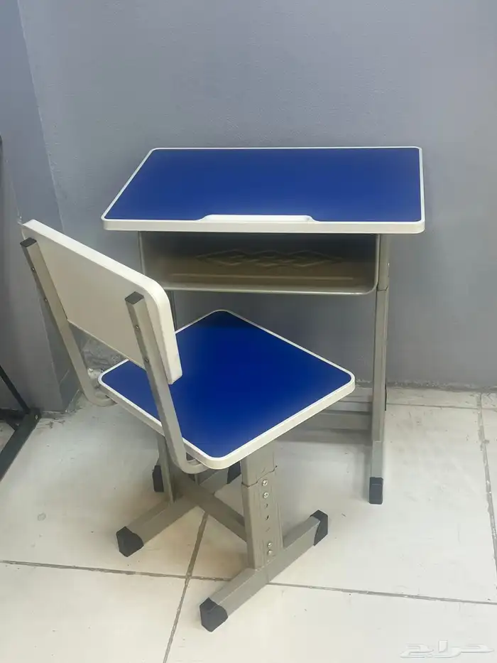 Comfortable   unique design of study set 6