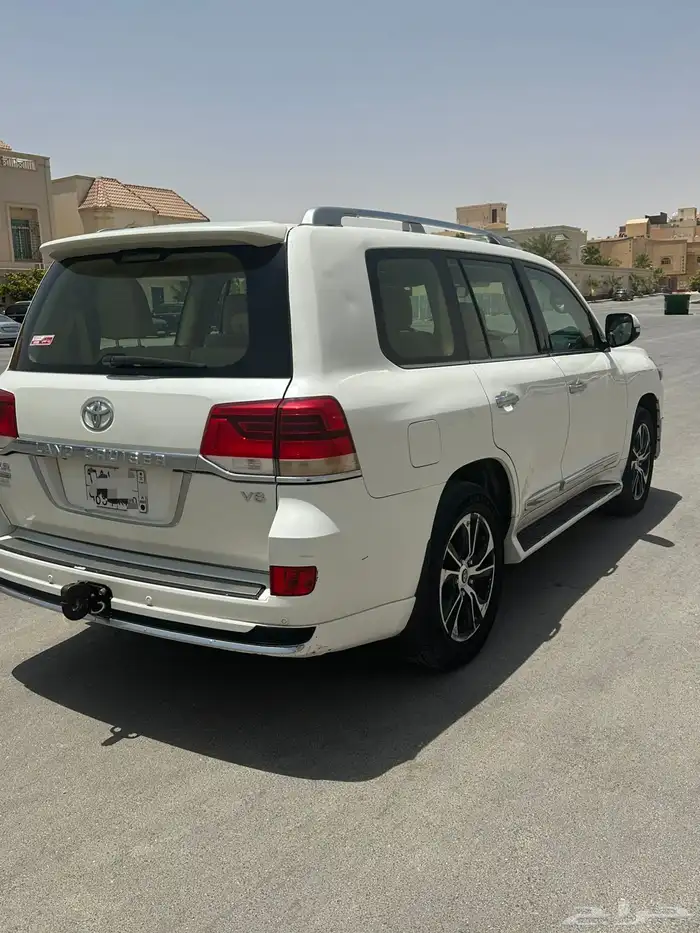 لاندكروزر ديزل GXR 2021 4