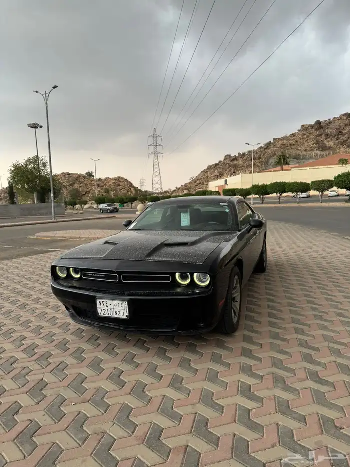 تشالنجر 2015 (SXT) نظيفه 8