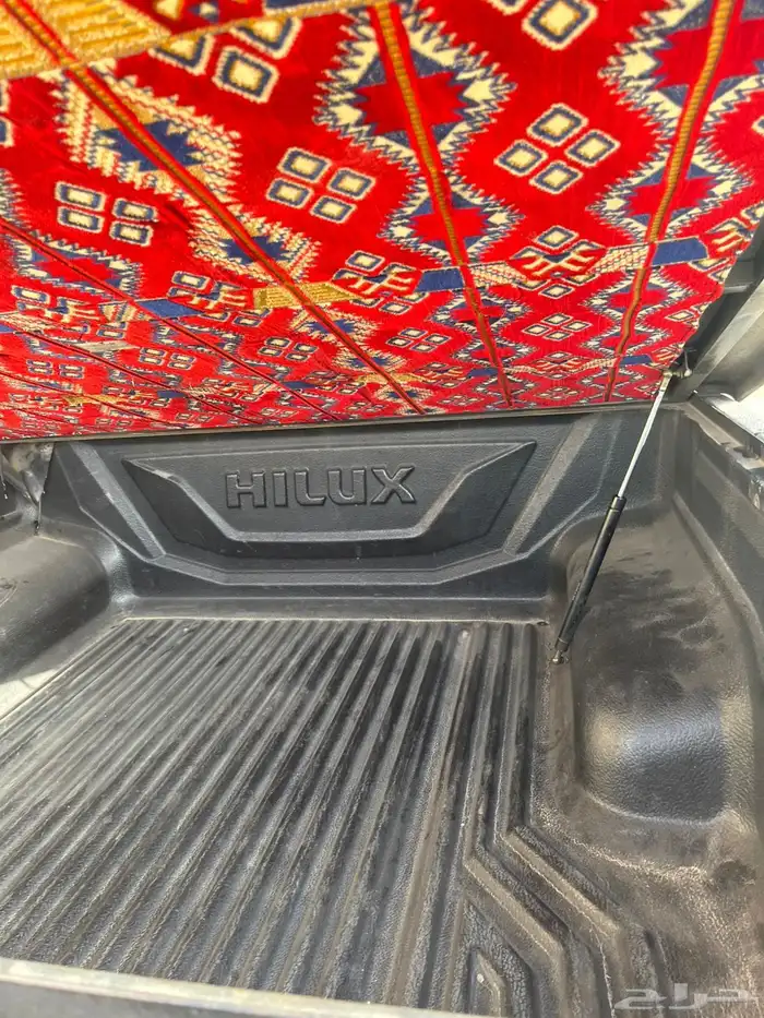 غطا تويوتا هايلوكس من 2016- الئ 2025 5