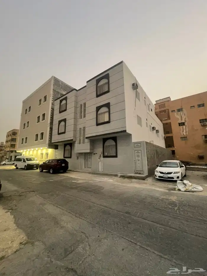 للبيع عماره في حي العدامه الجديدة 6