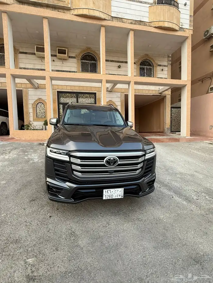 لاندكروزر ديزل 2023 VXR 0