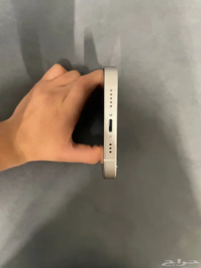ايفون 14 العادي 3