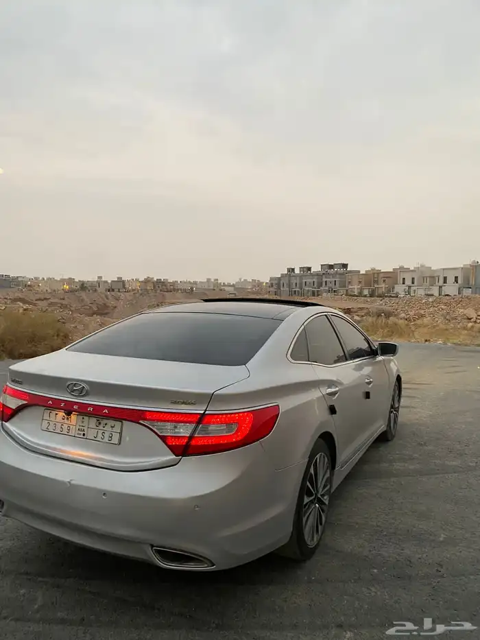 للبيع ازيرا 2012 9