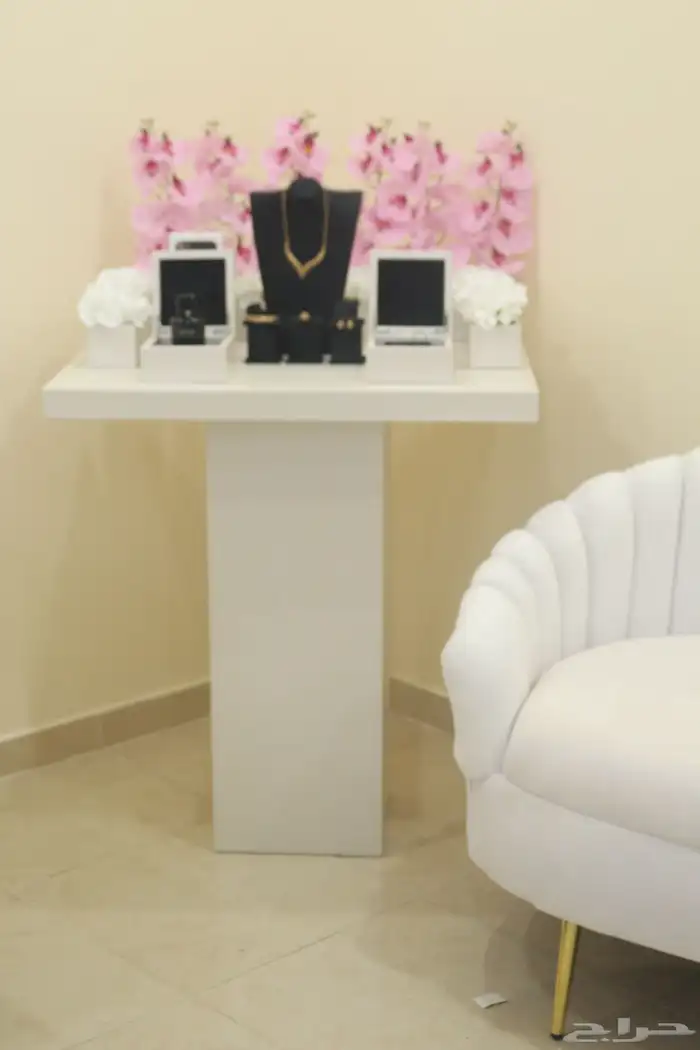 طاولة استقبال - طقم شبكه - كرسي كوشه مع المراكن 2