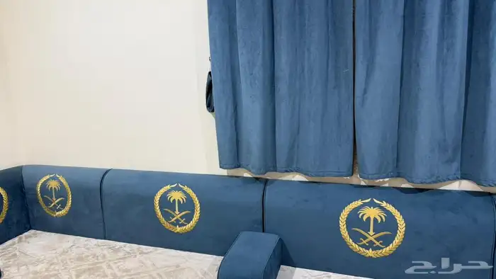 مساند نظيفها مع الستاره والفرشه 0