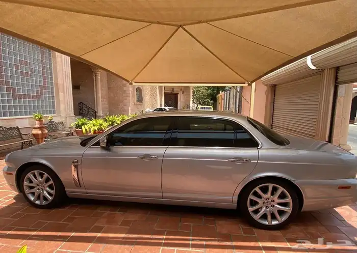 جاكور XJ موديل 2009 Jaguar 2