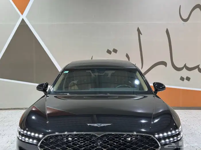 جينيسس G90 اسود 2023 . رصد الفخامة 8