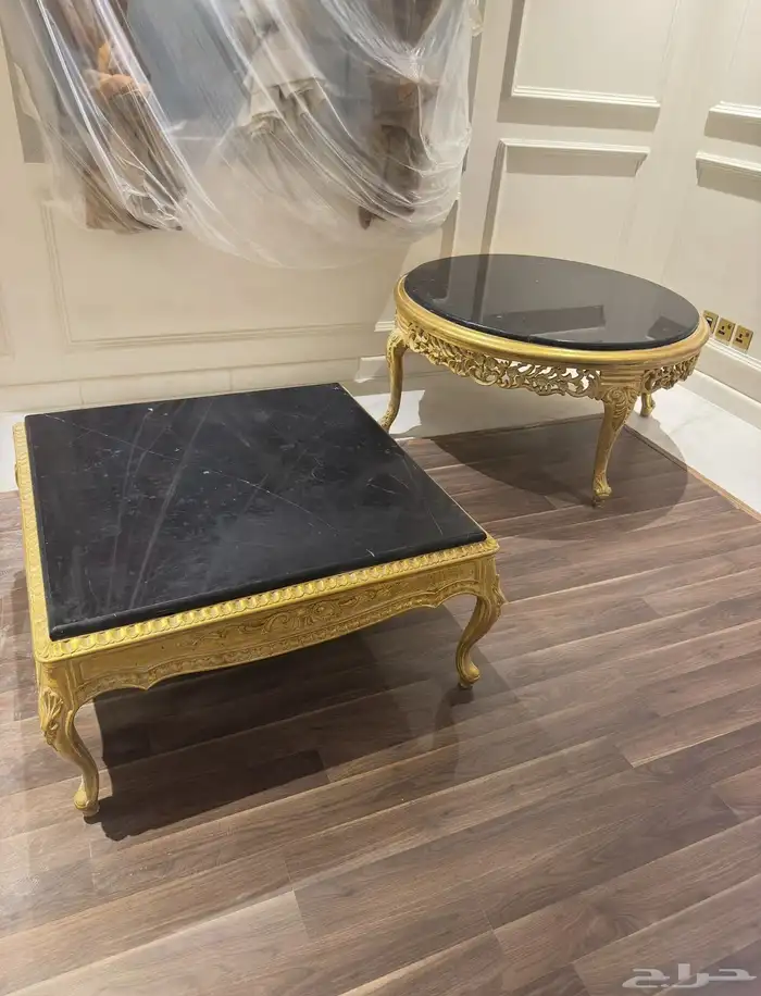 طاولات وغساله اتوماتيك وسرير وباب خشب وفرن كهربائي 2