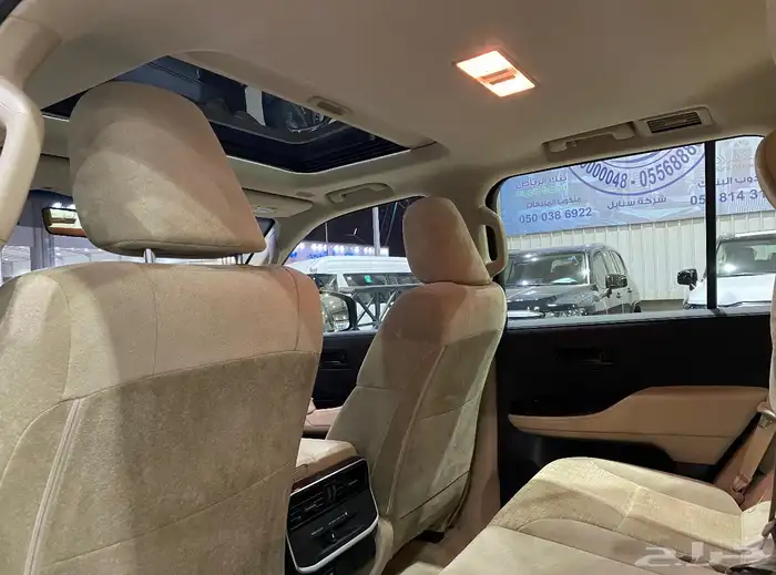 تويوتا جي اكس ار 2 2024 اسود ماشيه 62000كم 8