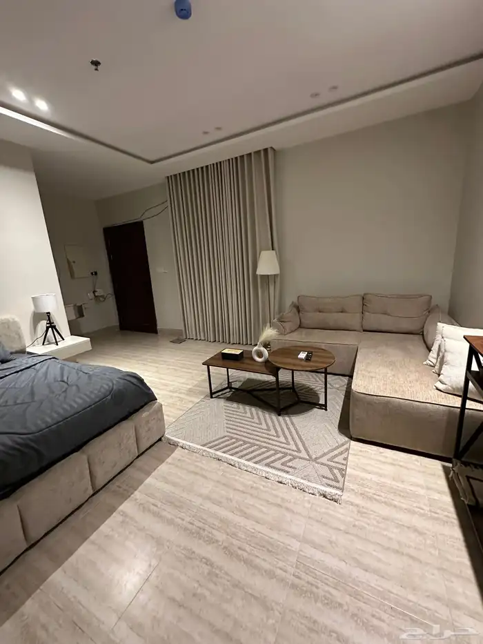 استديوهات للاايجار السنوي الخبر حي الحمراء 8