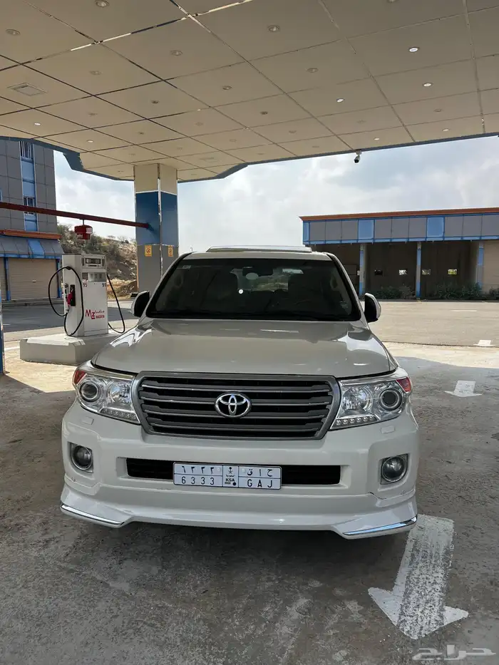 للبيع لاندكروزر VXR سعودي فل الفل واي فاي 2013 3